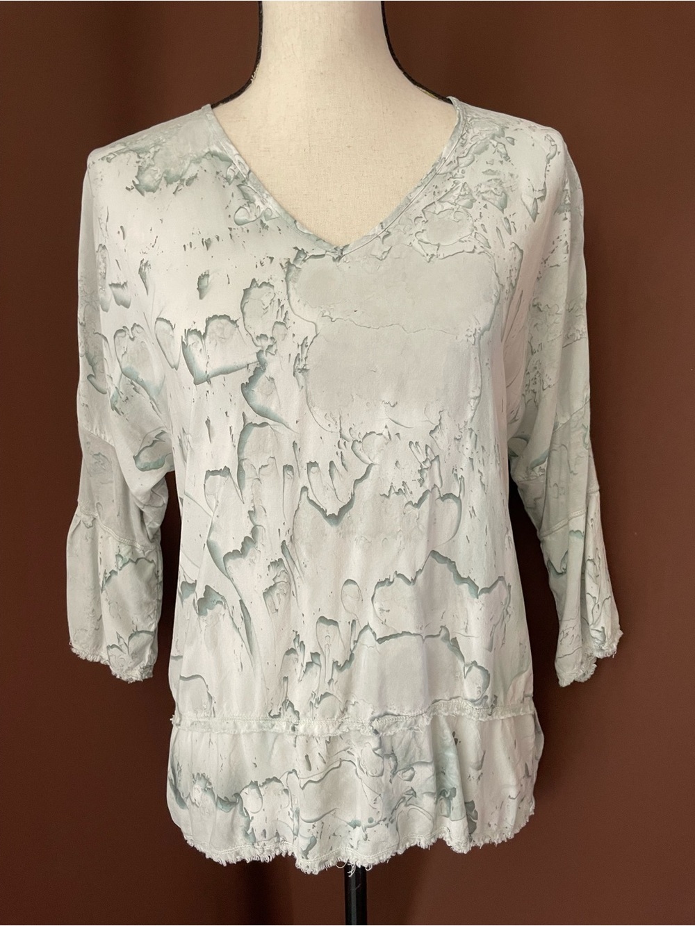 XCVI Mineral Wash abstract marble V-Neck Blouse Boho Raw Edge soft Top S